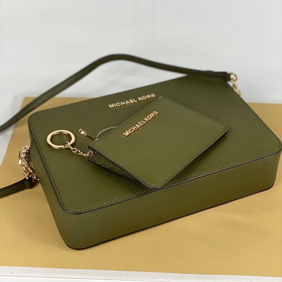 ❤️Michael Kors EW Crossbody & Coin Pouch wallet - Picture 6 of 9